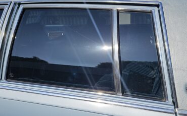 Cadillac-Brougham-1987-13