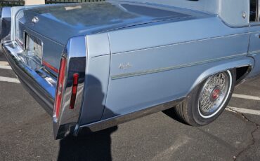 Cadillac-Brougham-1987-26