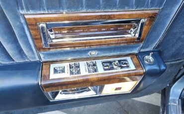 Cadillac-Brougham-1987-29