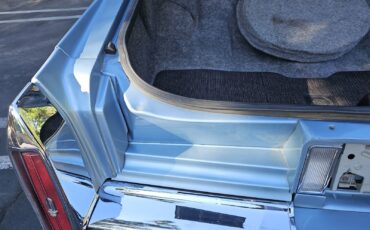 Cadillac-Brougham-1987-32