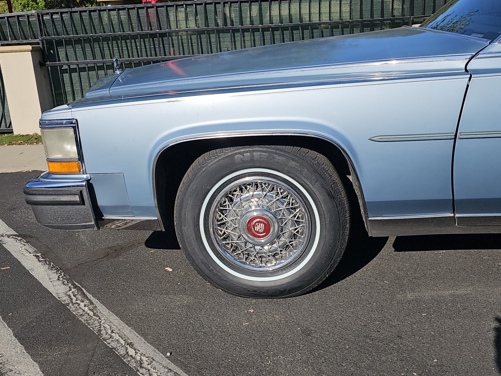 Cadillac-Brougham-1987-9