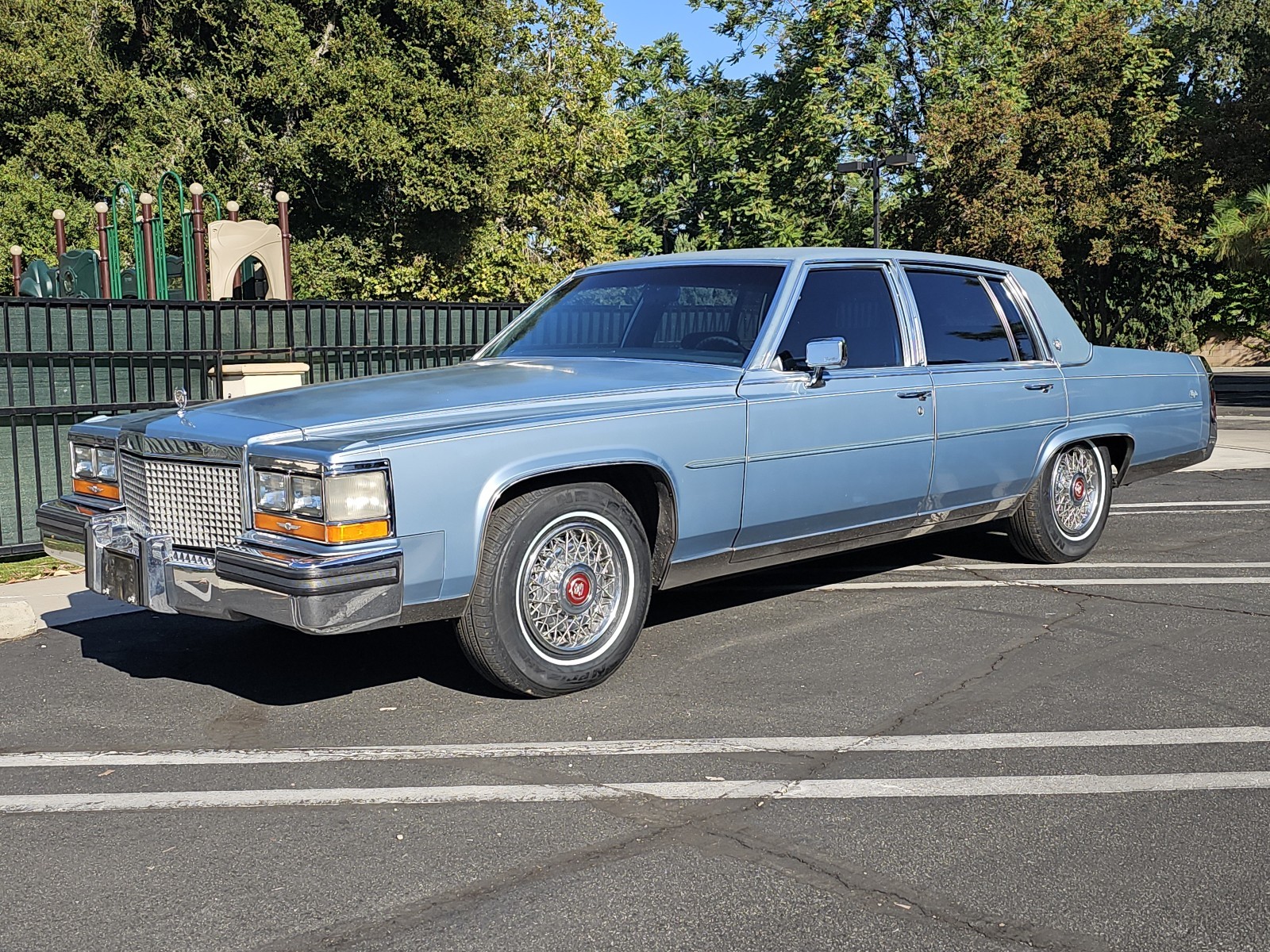 Cadillac Brougham 1987