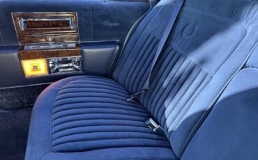 Cadillac-Brougham-1991-Sedan-26