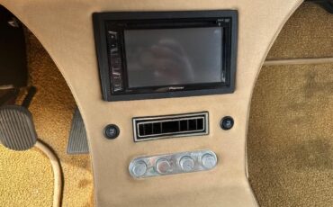 Cadillac-Convertible-series-62-LS-4L80-linked-straight-and-slick-1948-Convertible-36