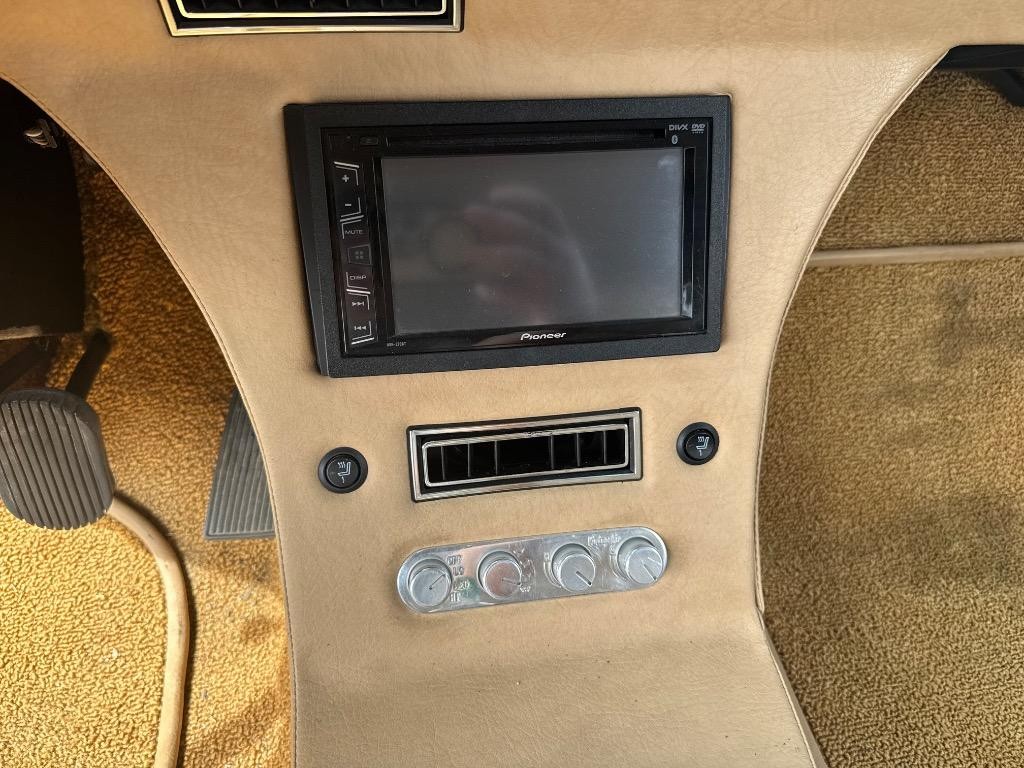 Cadillac-Convertible-series-62-LS-4L80-linked-straight-and-slick-1948-Convertible-36