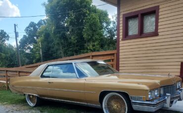 Cadillac-Coupe-DeVille-1973-2S