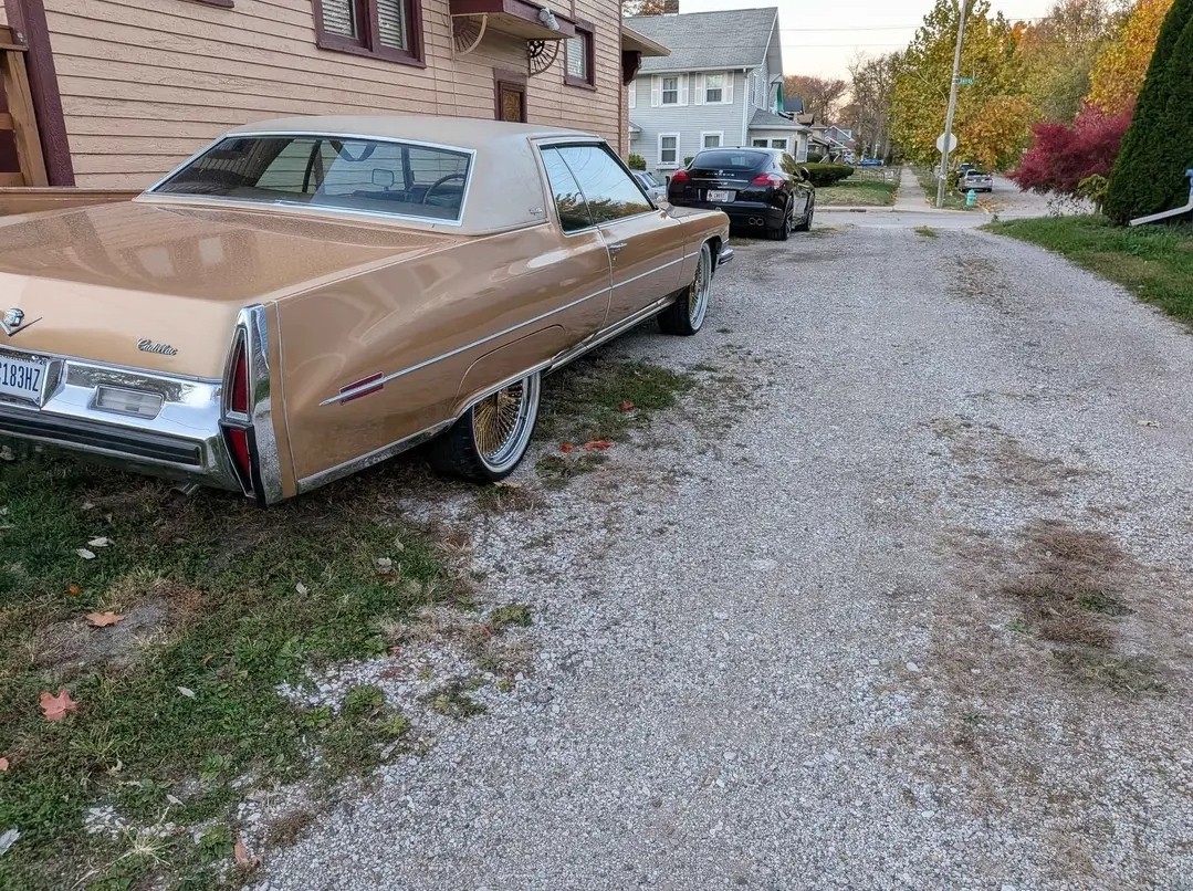 Cadillac-Coupe-DeVille-1973-2S-4