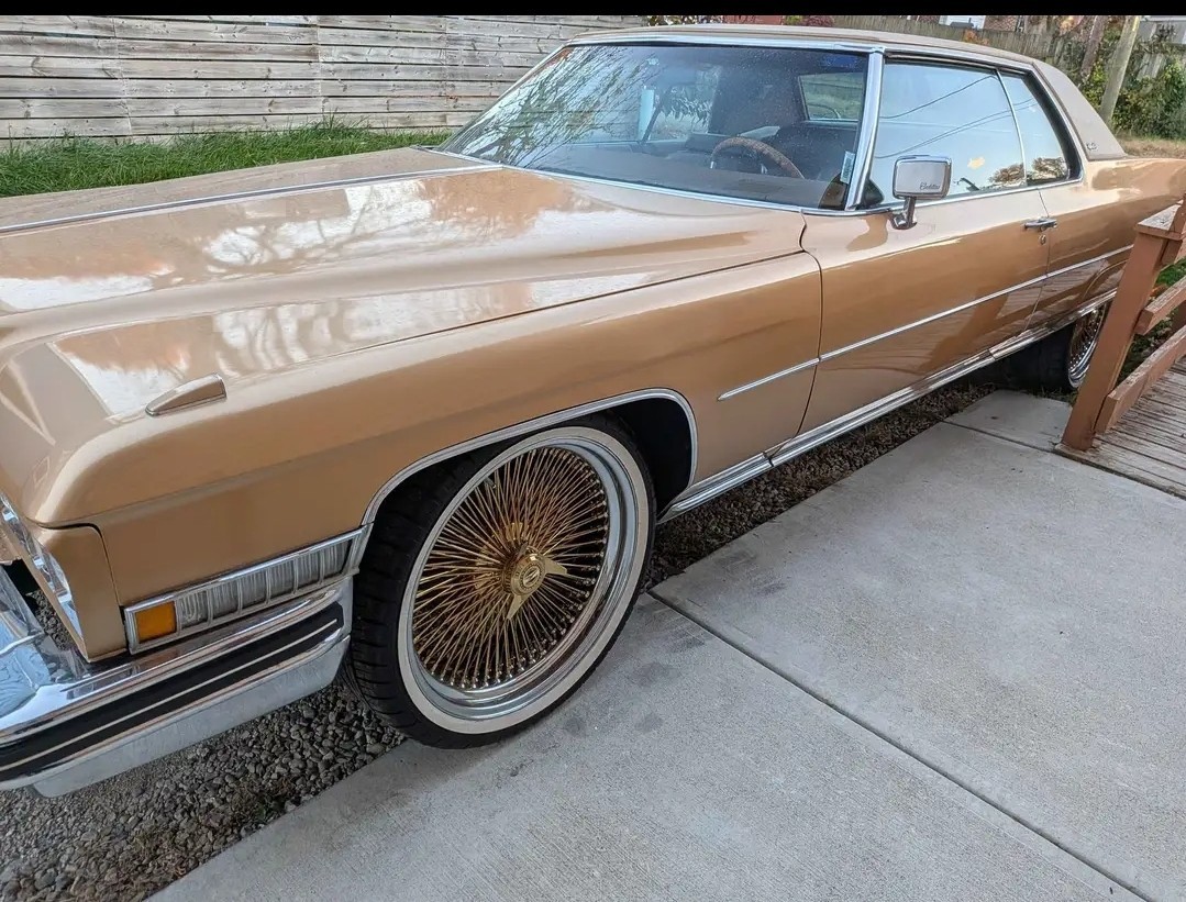 Cadillac-Coupe-DeVille-1973-2S-7