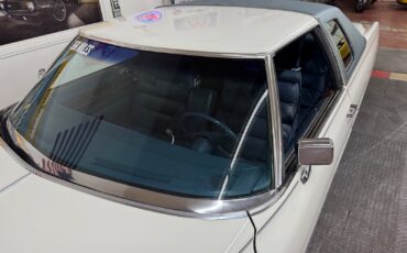 Cadillac-Coupe-DeVille-1975-10