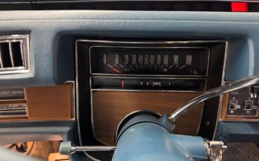 Cadillac-Coupe-DeVille-1975-34