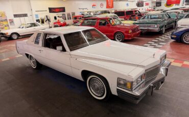 Cadillac-Coupe-DeVille-1979-2-Door-11