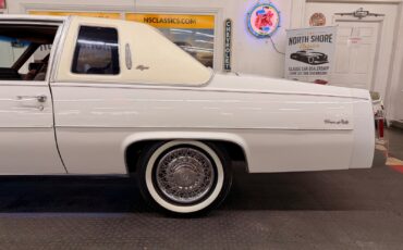 Cadillac-Coupe-DeVille-1979-2-Door-21