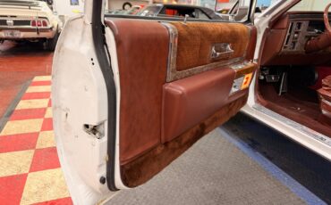 Cadillac-Coupe-DeVille-1979-2-Door-35