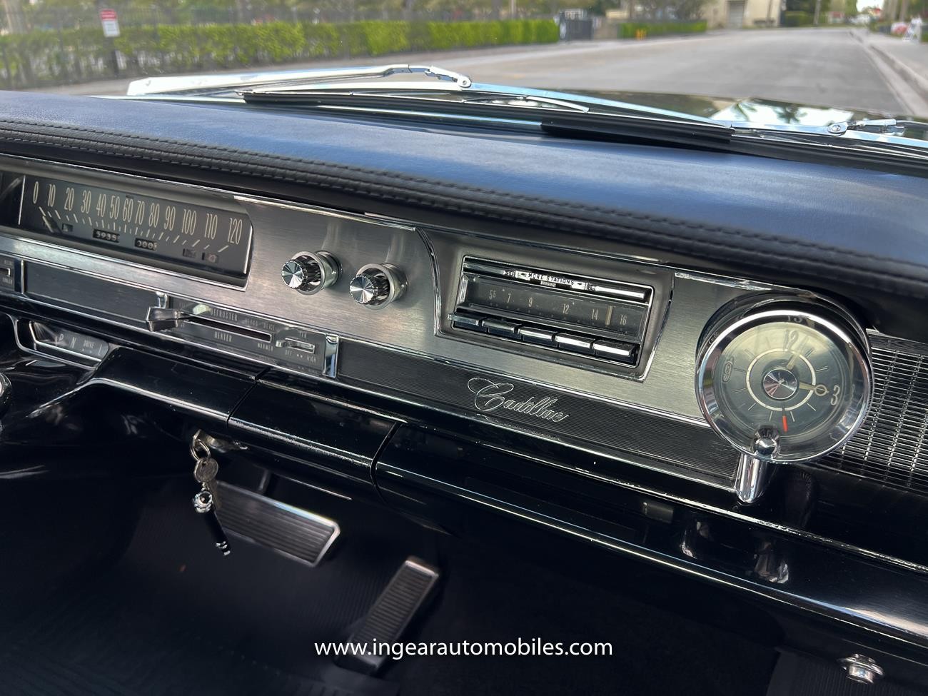 Cadillac-DeVille-1962-coupe-17