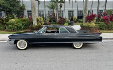 Cadillac-DeVille-1962-coupe-2