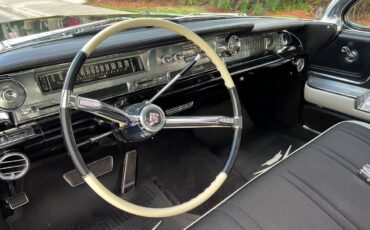 Cadillac-DeVille-1962-coupe-24