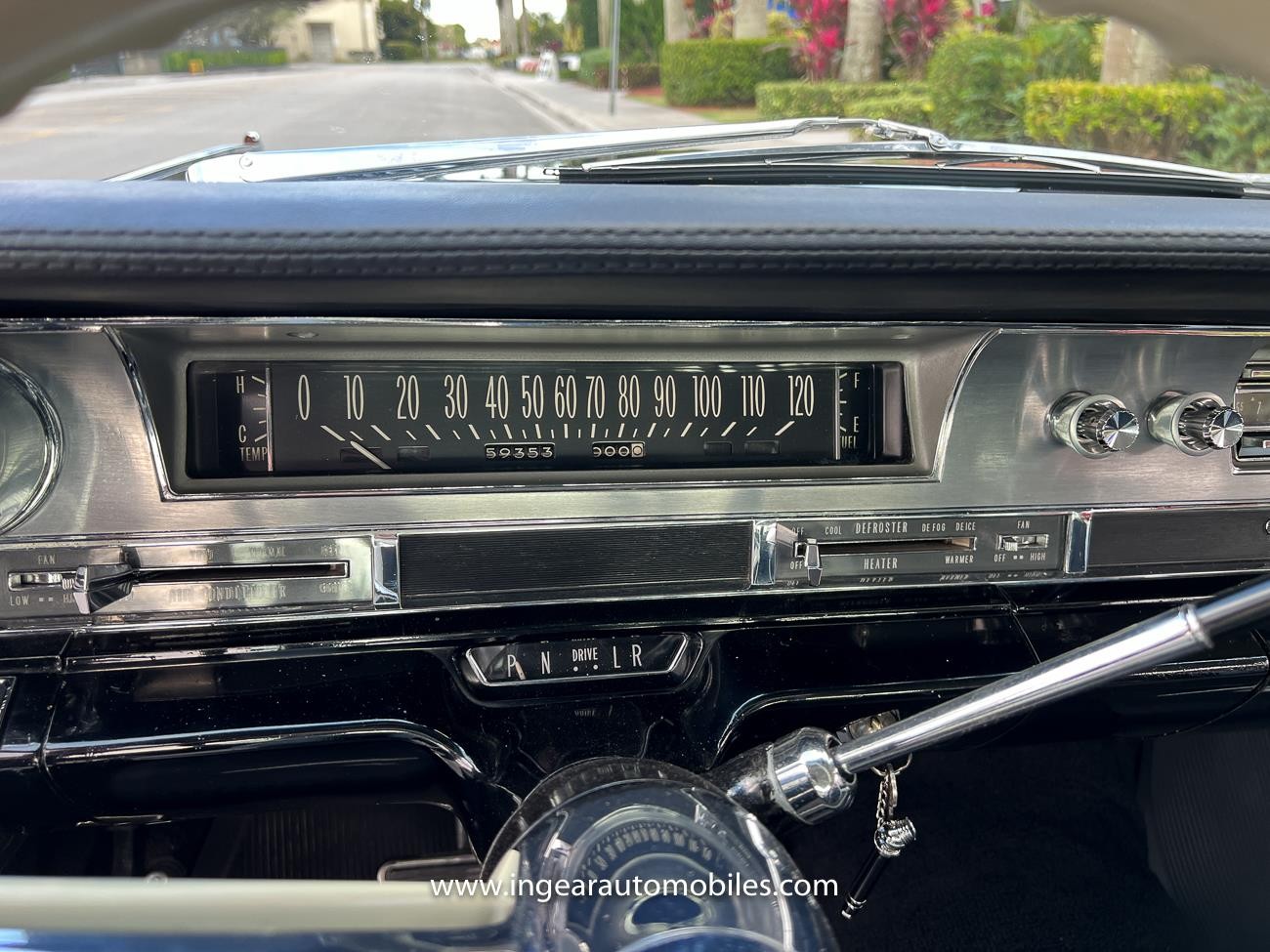 Cadillac-DeVille-1962-coupe-25