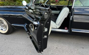 Cadillac-DeVille-1962-coupe-28