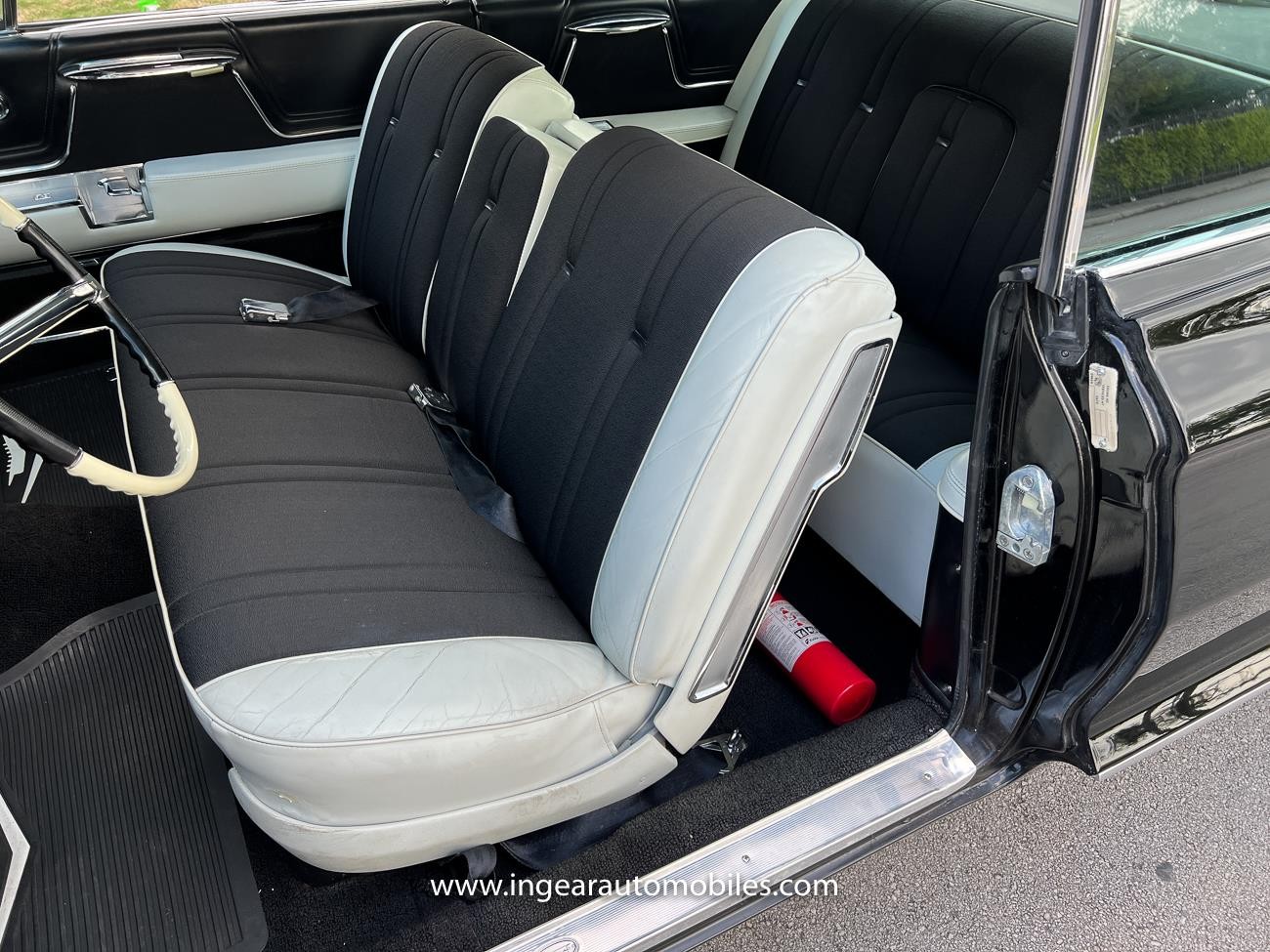 Cadillac-DeVille-1962-coupe-31