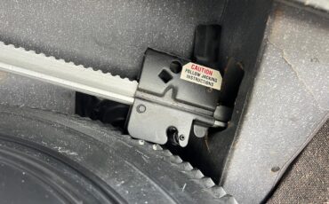 Cadillac-DeVille-1962-coupe-38