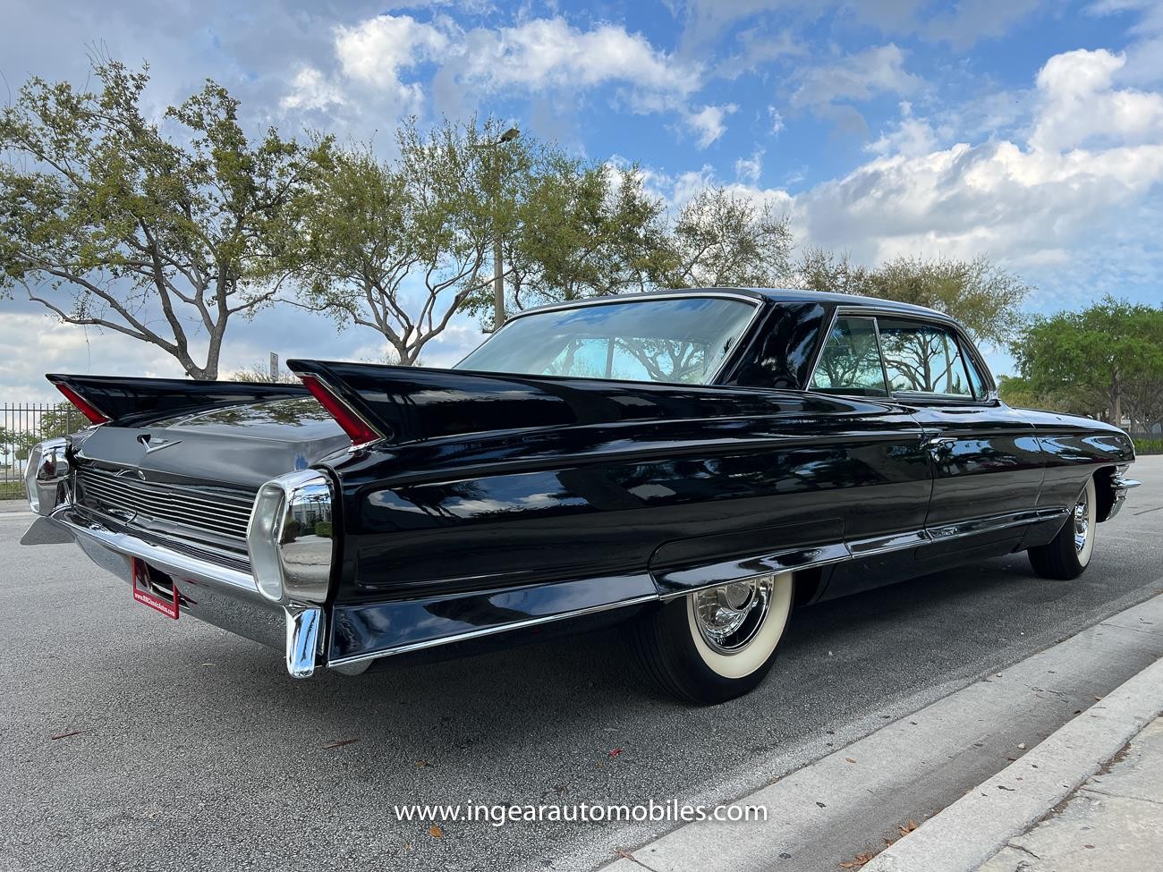 Cadillac-DeVille-1962-coupe-8