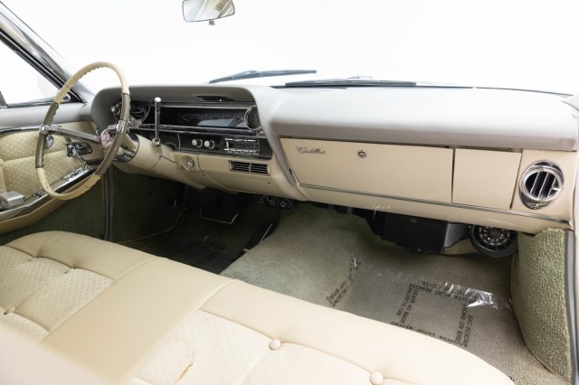 Cadillac-DeVille-1963-Coupe-1