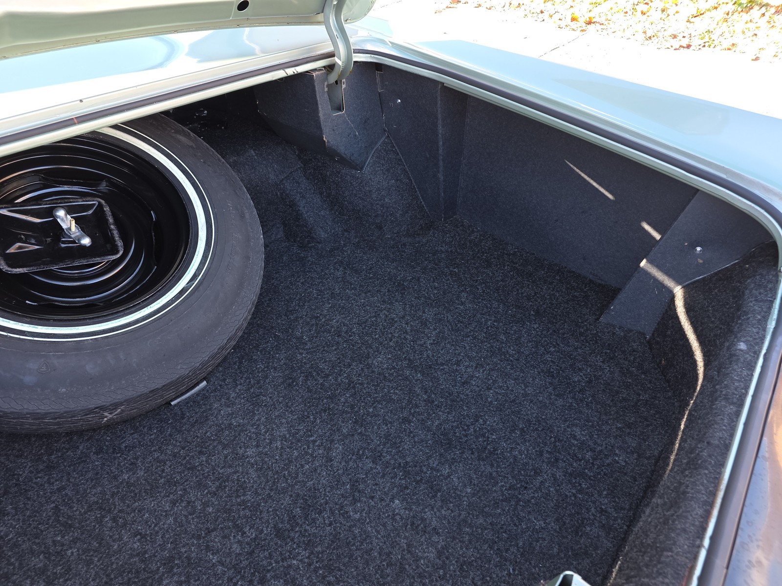 Cadillac-DeVille-1967-Sedan-18