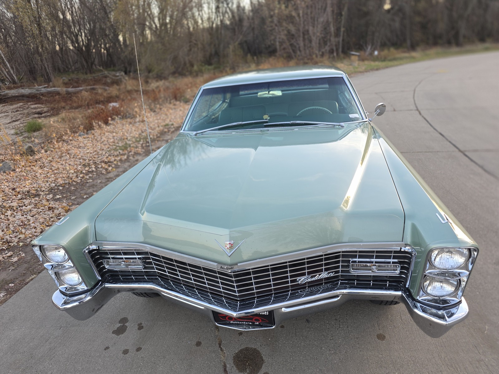 Cadillac-DeVille-1967-Sedan-28
