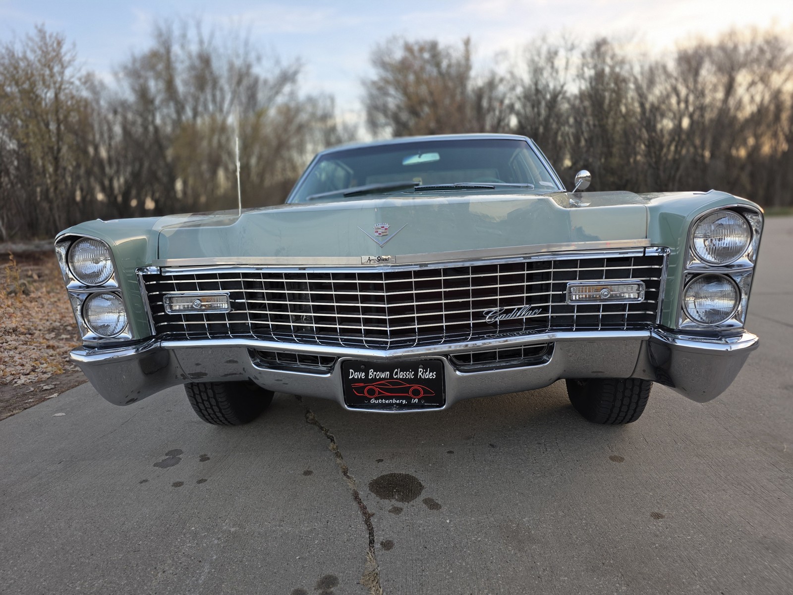Cadillac-DeVille-1967-Sedan-29