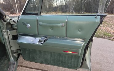 Cadillac-DeVille-1967-Sedan-36