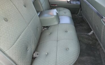 Cadillac-DeVille-1967-Sedan-37