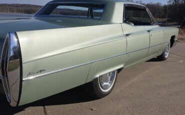 Cadillac-DeVille-1967-Sedan-6