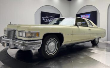 Cadillac-DeVille-1976-13