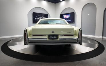 Cadillac-DeVille-1976-16