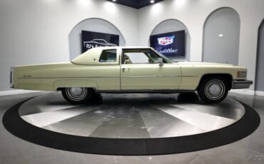 Cadillac-DeVille-1976-4