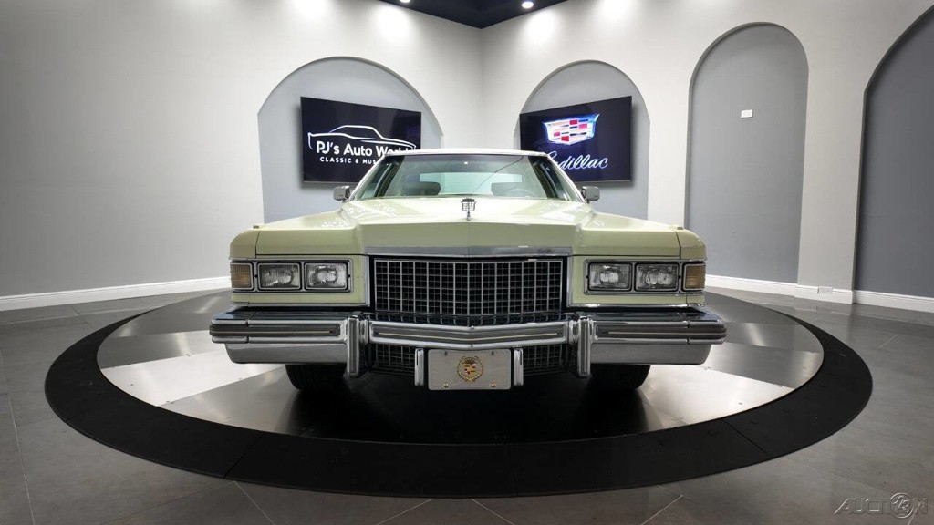 Cadillac-DeVille-1976-7