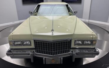 Cadillac-DeVille-1976-8
