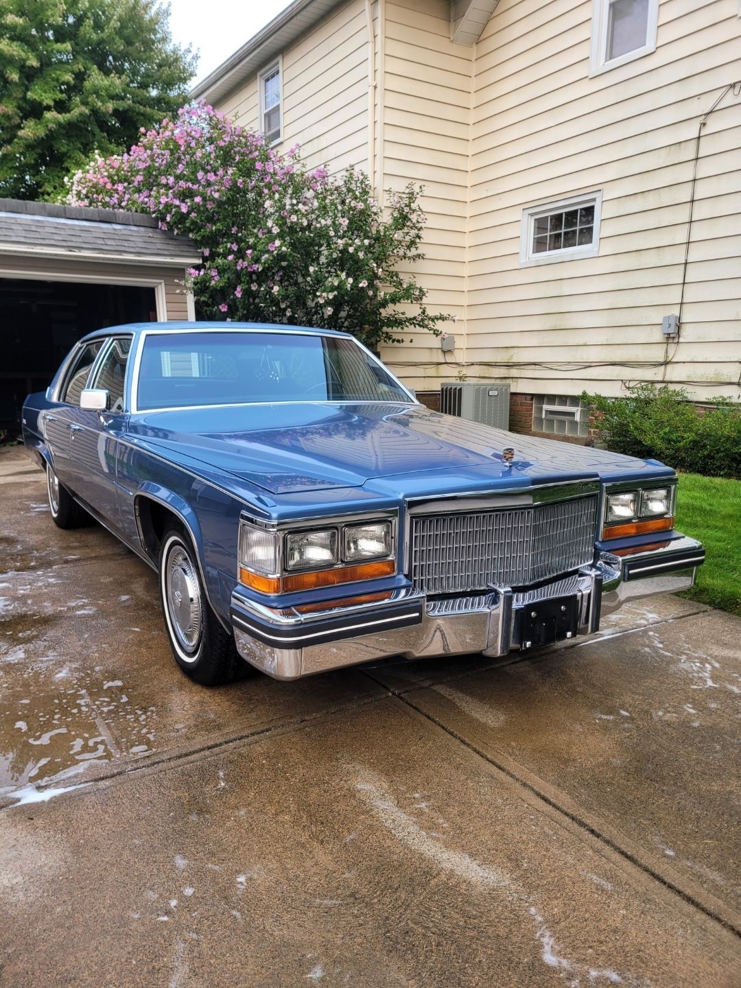 Cadillac DeVille 1980 Sedan
