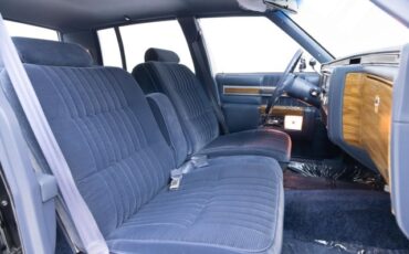 Cadillac-DeVille-1984-Sedan-3