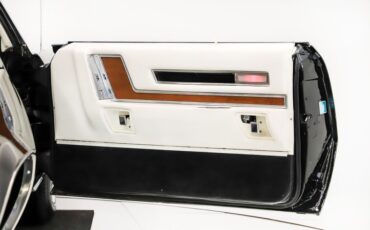 Cadillac-Eldorado-1968-Sable-Black-White-33