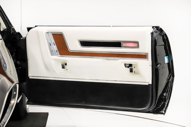 Cadillac-Eldorado-1968-Sable-Black-White-33