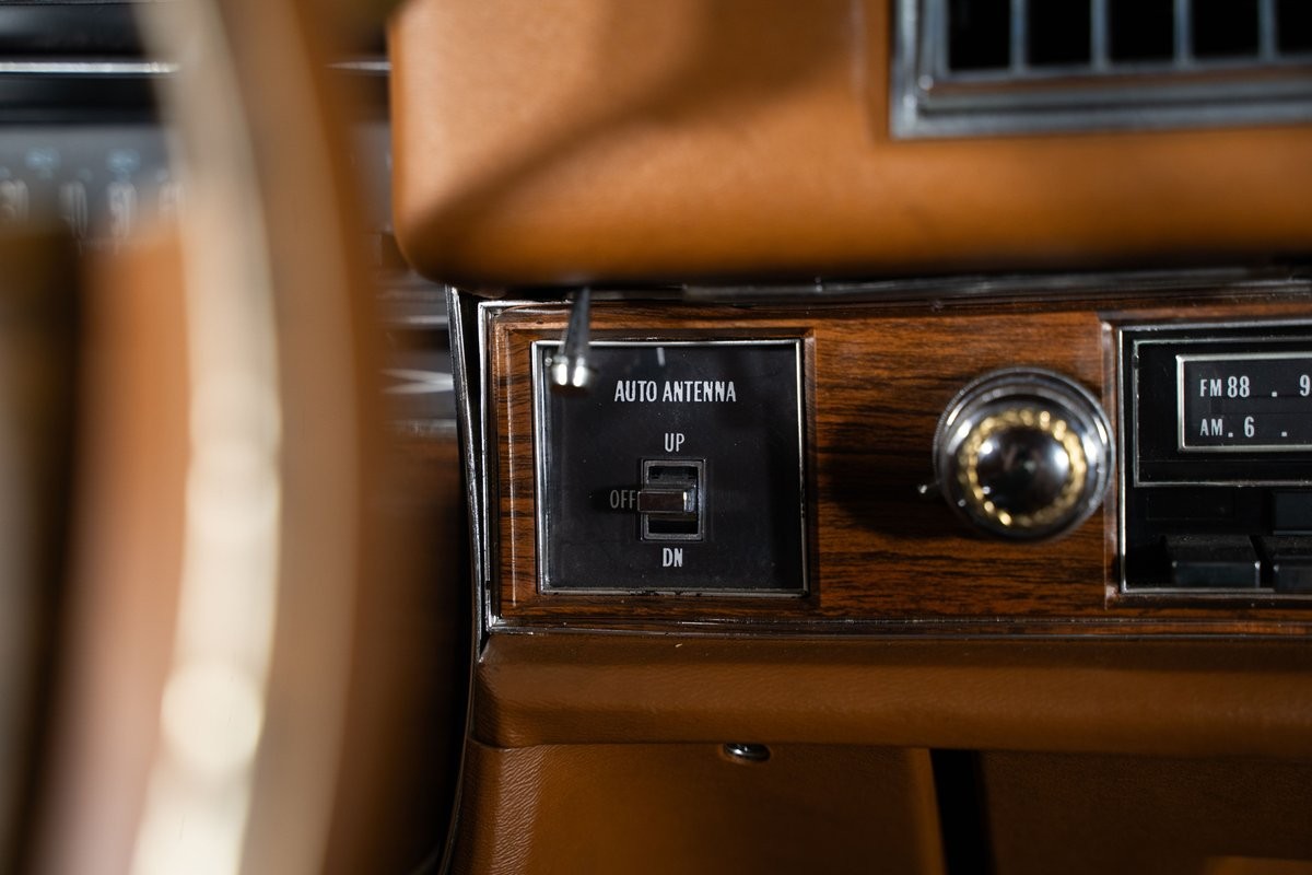 Cadillac-Eldorado-1978-Coupe-34