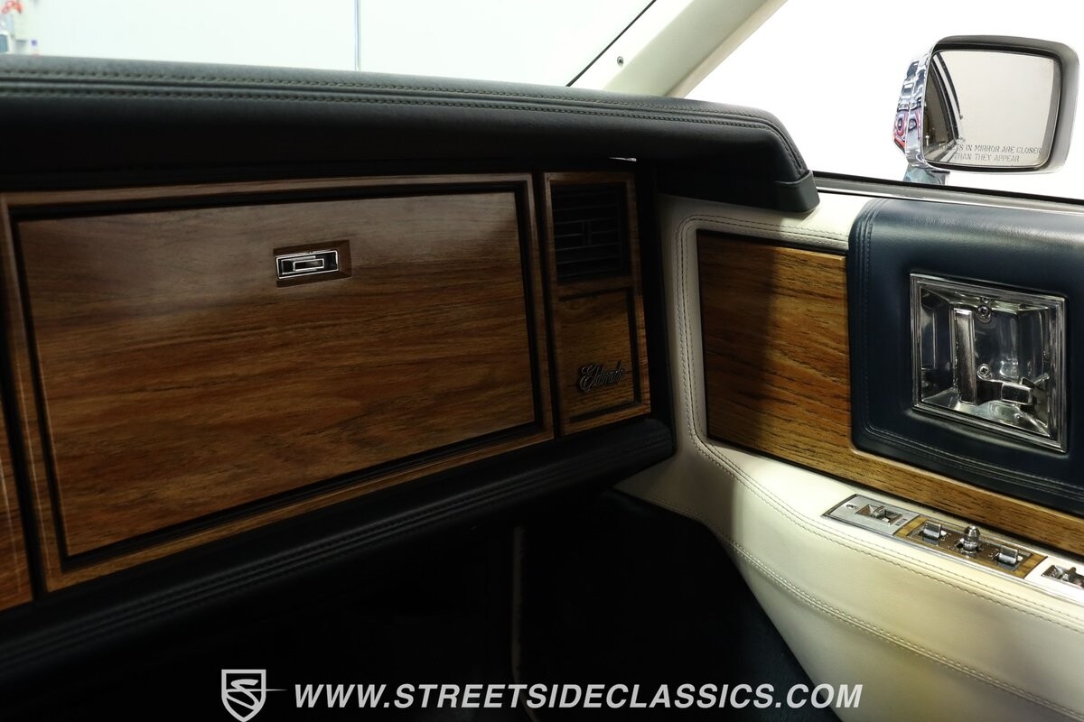 Cadillac-Eldorado-1985-Coupe-38