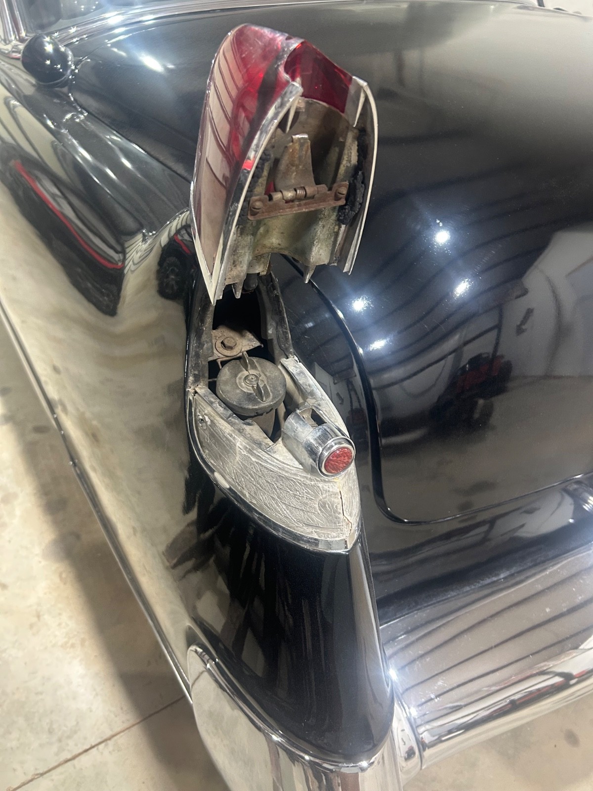 Cadillac-Fleetwood-1954-Sedan-18