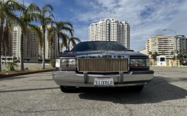Cadillac-Fleetwood-1995-Sedan-1