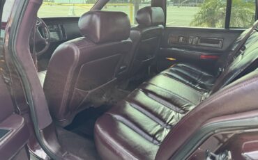 Cadillac-Fleetwood-1995-Sedan-14