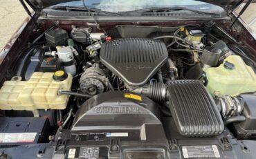 Cadillac-Fleetwood-1995-Sedan-19