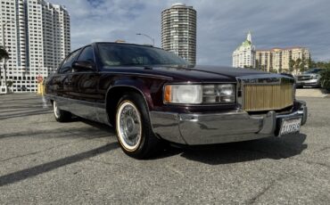 Cadillac-Fleetwood-1995-Sedan-2