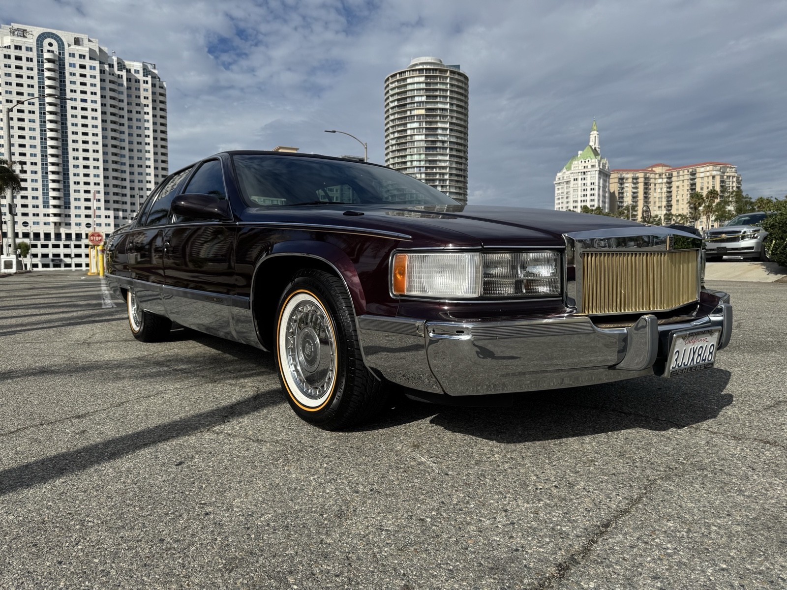 Cadillac-Fleetwood-1995-Sedan-2