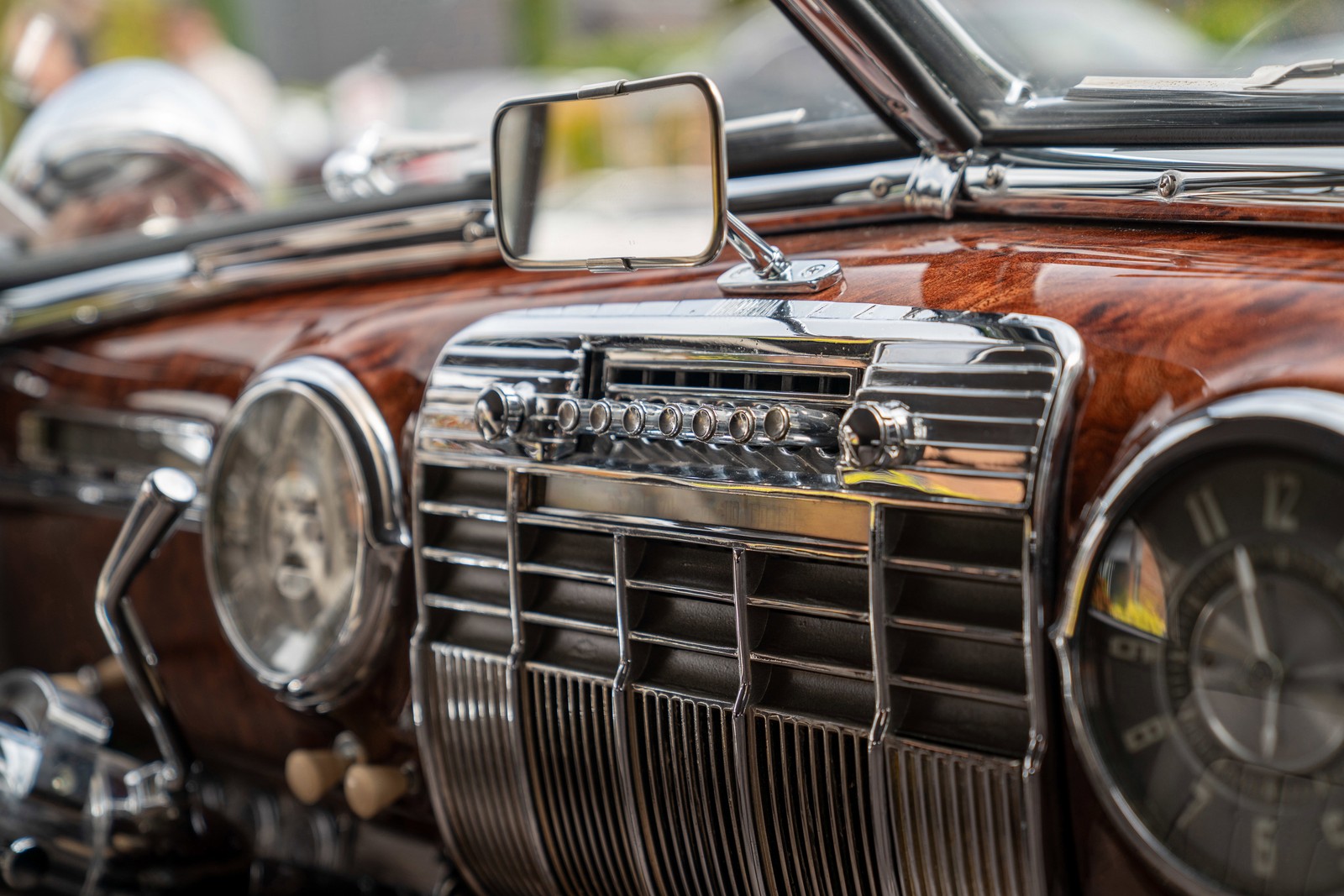 Cadillac-Kustom-Convertible-1941-Roadster-13
